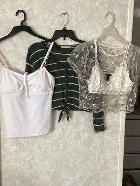 CROP TOPS EUC ❤️